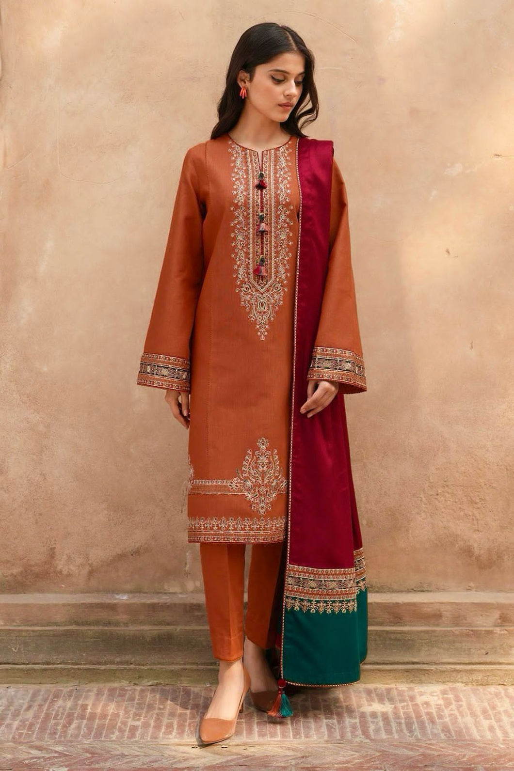 Urge Lawn Volume
Summer Collection 2025