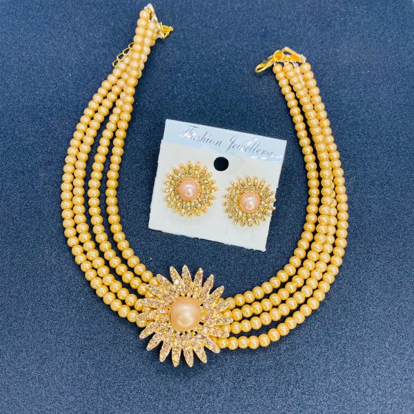 Stylish Pearls Necklace Set Stud With Earrings For Girls & Woman