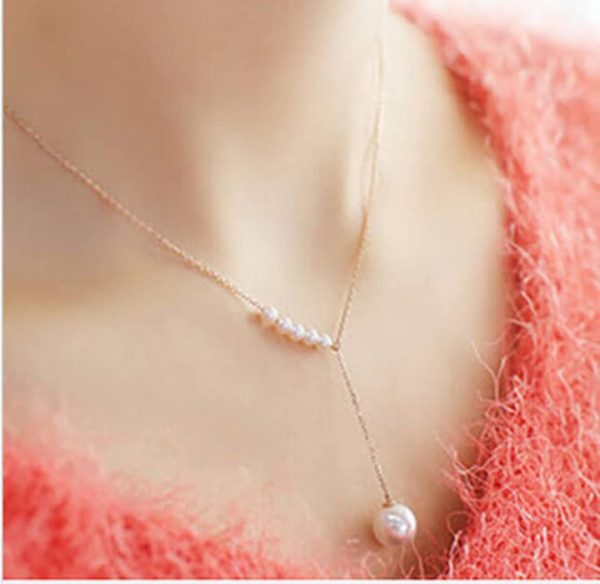 golden-silver pendent-for-girls with white colour