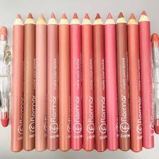 lip-liners-pigmented-lip-pencils