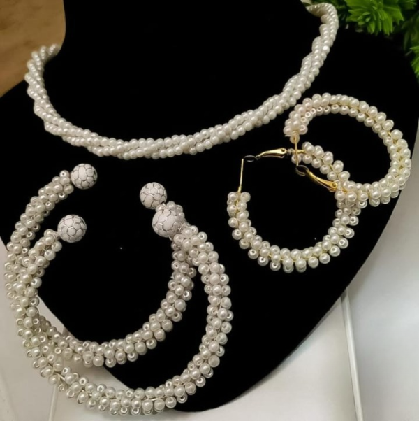 women-pearl-elegant-jewelry-set
